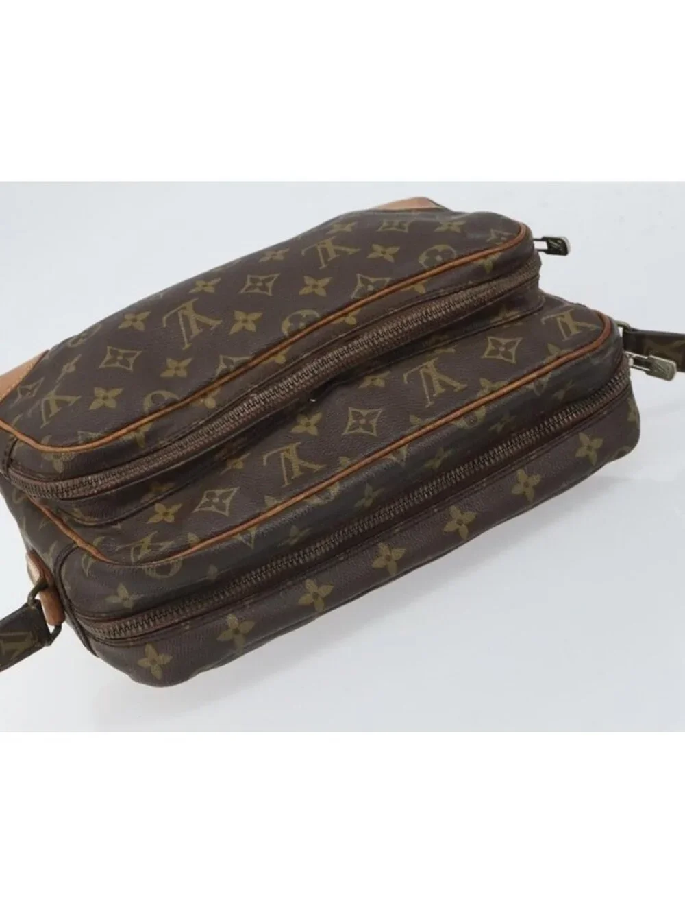 Authentic LOUIS VUITTON Monogram Nile Shoulder Bag M45244 LV